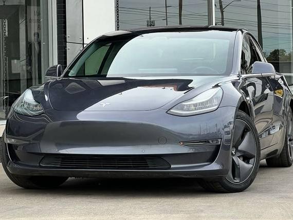 TESLA MODEL 3 2018 5YJ3E1EB7JF114028 image TESLA MODEL 3 2018 5YJ3E1EB7JF114028 image